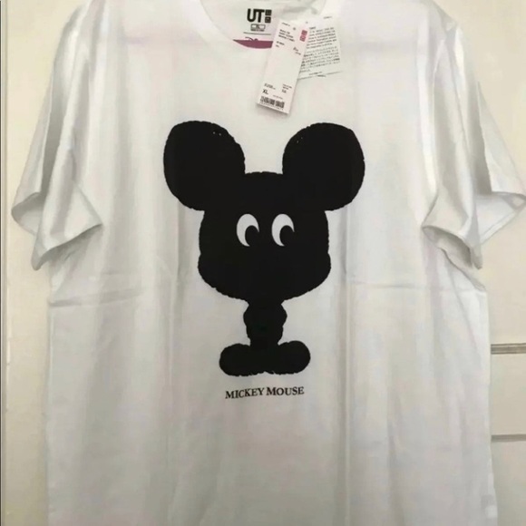 Uniqlo x Disneys Men’s XL White Mickey Mouse T-Shirt - Picture 1 of 3